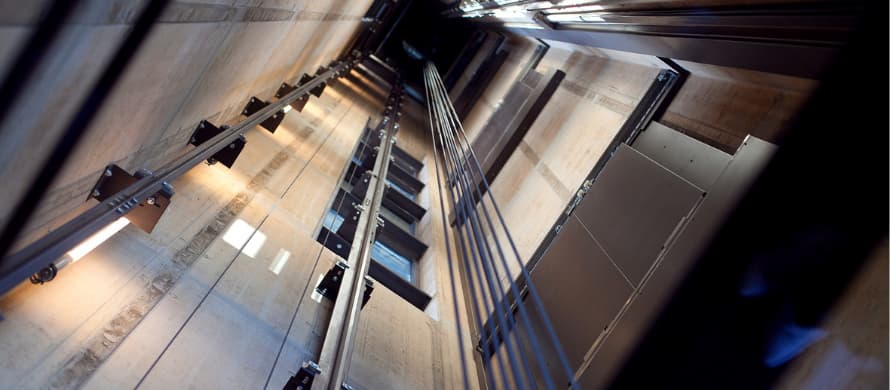 شرایط استاندارد آسانسور روملس یا بدون موتورخانه (MRL)
